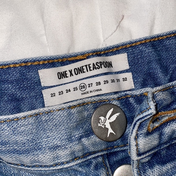 ONETEASPOON *bandit* Jean shorts - Picture 2 of 5